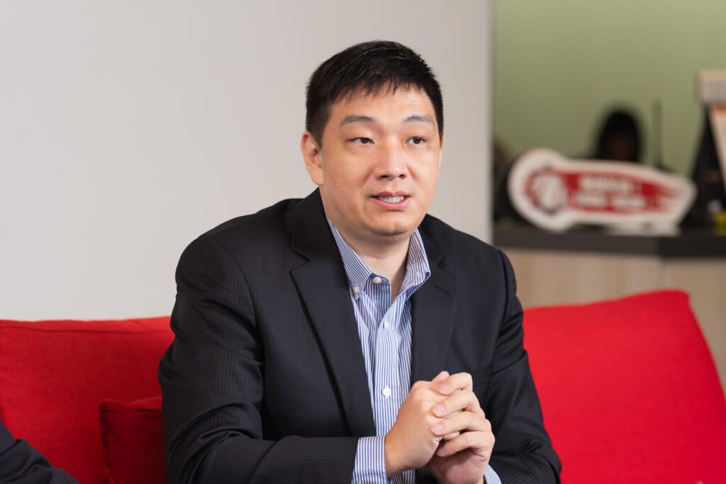 CYBERBIZ 倉儲物流業務總監王曉德指出,CYBERBIZ的倉儲在同一實體空間劃分出多個虛擬「倉域」,前台商城與後台 WMS 完全打通、毫秒級即時同步,徹底根除超賣問題。